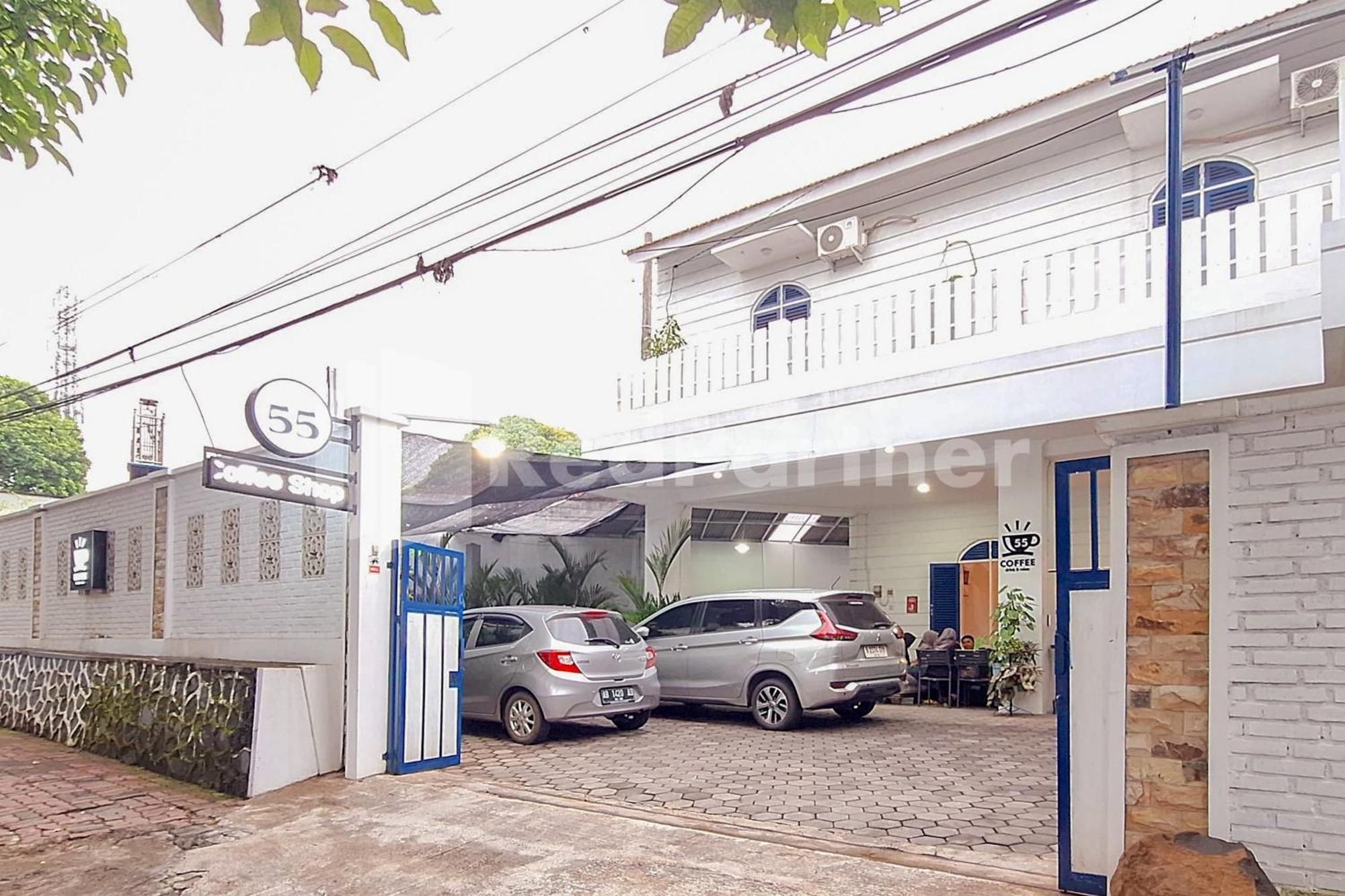 House N Coffee 55 Temanggung Redpartner Hotel Buitenkant foto