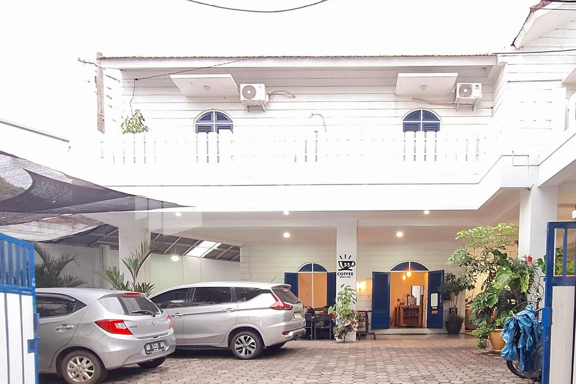 House N Coffee 55 Temanggung Redpartner Hotel Buitenkant foto